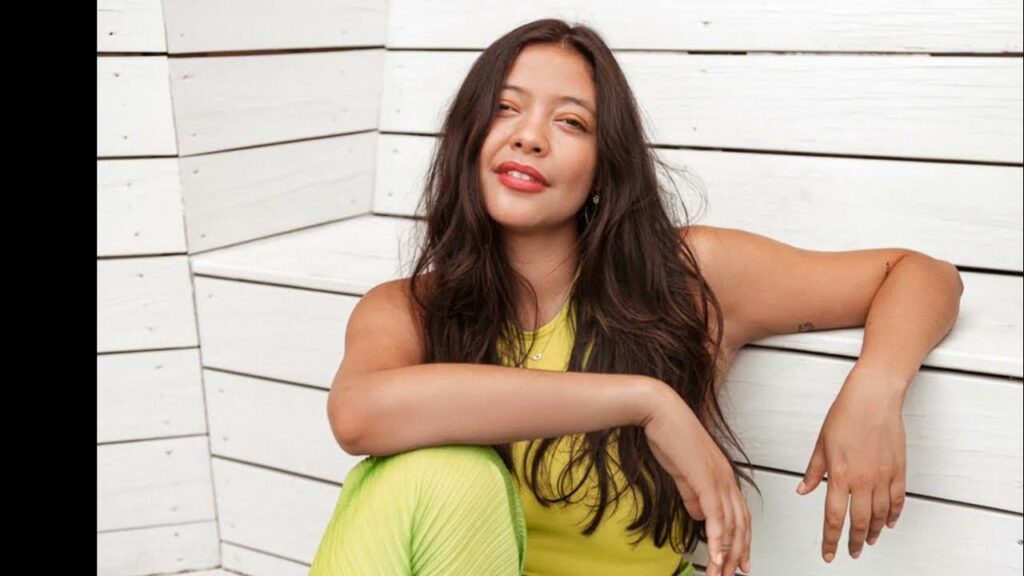Naomi Shimada Biography