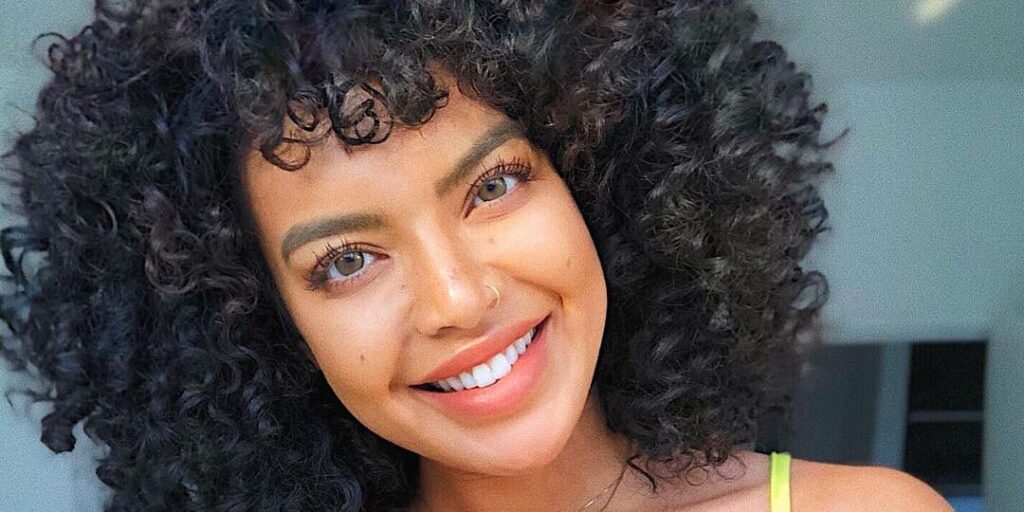 Saffi Karina Biography