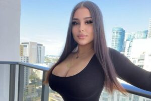 Annabella Ivy Biography: Wiki, Age, Height, Career, Boyfriend, Net Worth