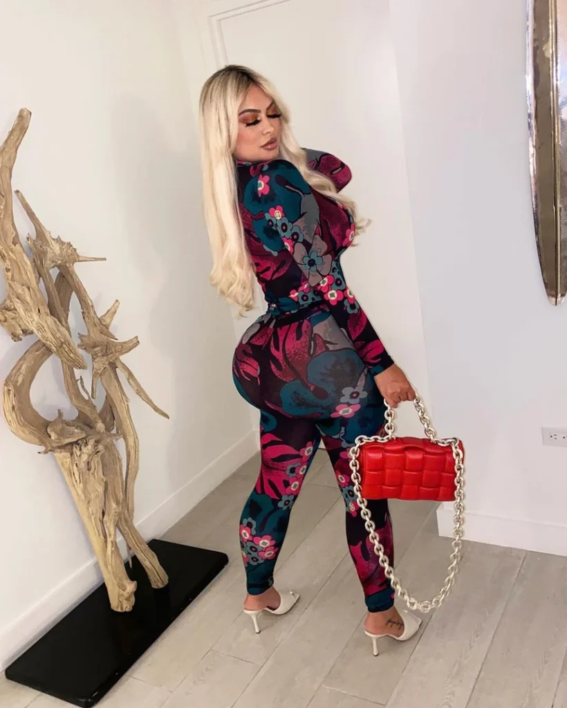 Maya Van De Wiel Biography