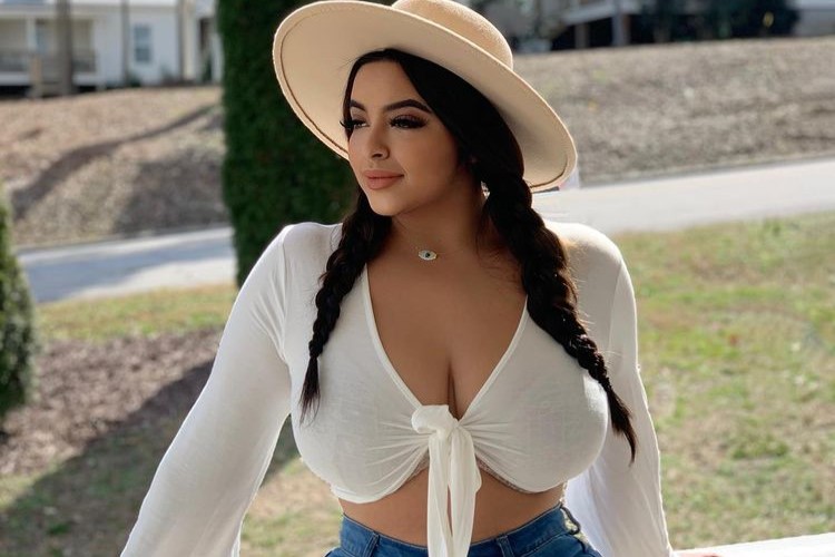 Miss Tania Biography
