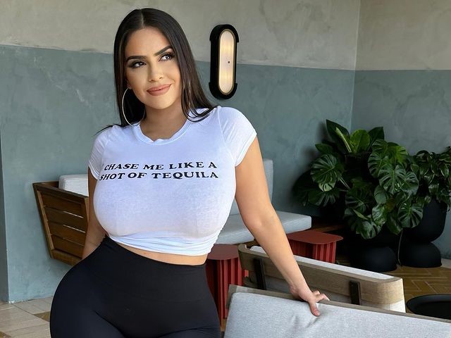Jessenia Rebecca Biography