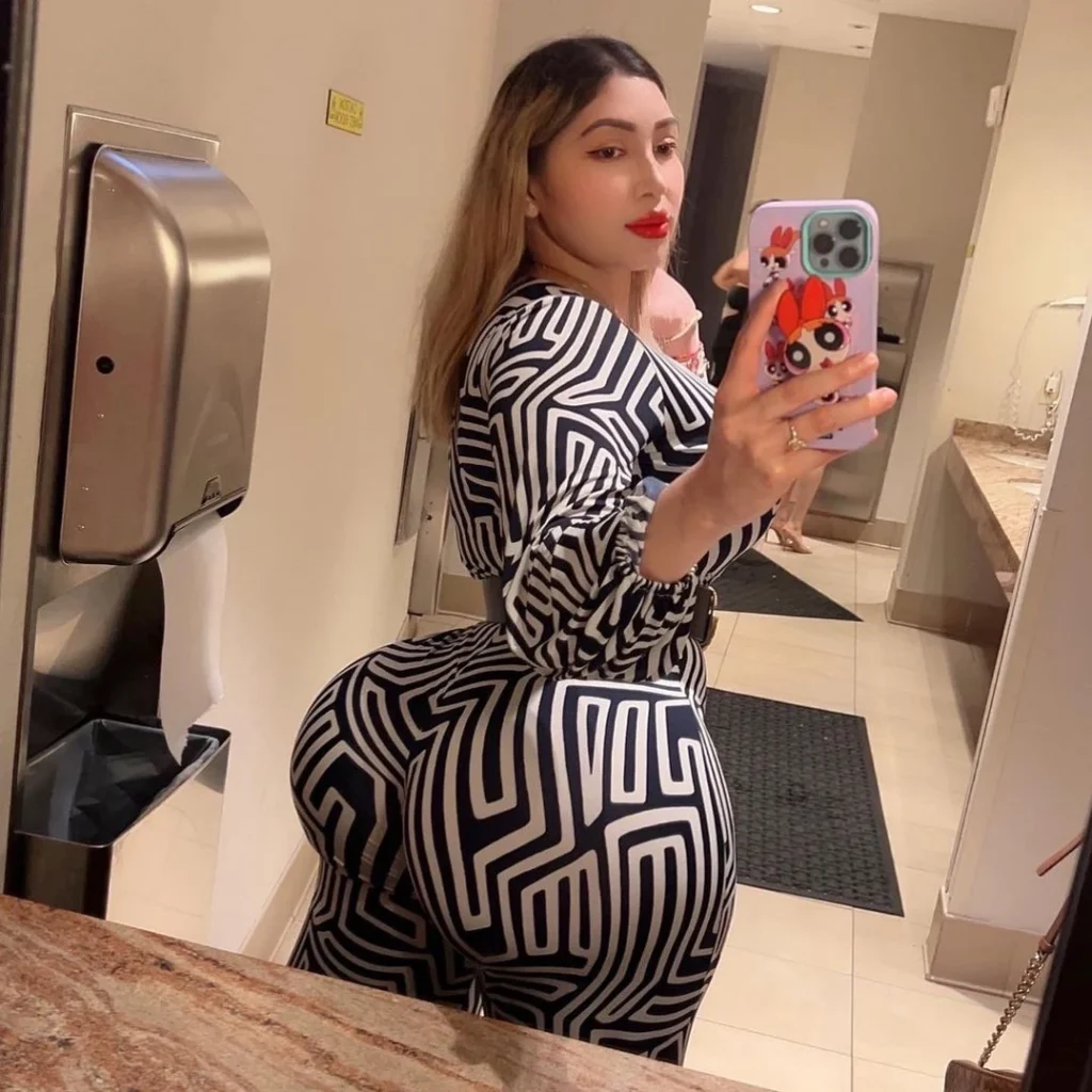 Deisy Curvy Doll Biography