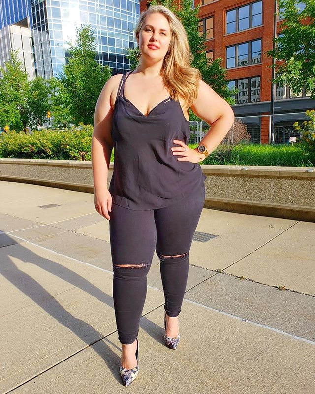 Marie Powers Biography – Plus-Size Model & Cosmetology Instructor