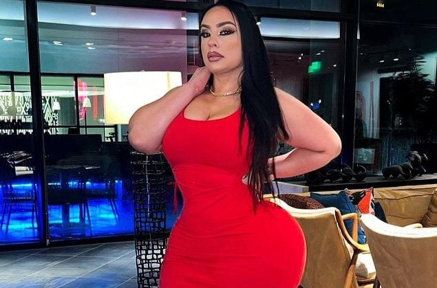 Castle Selene biography, Castle Selene Instagram, I Am Selene Castle, Castle Selene TikTok, plus-size model Orlando, Puerto Rican model, Castle Selene Twitter