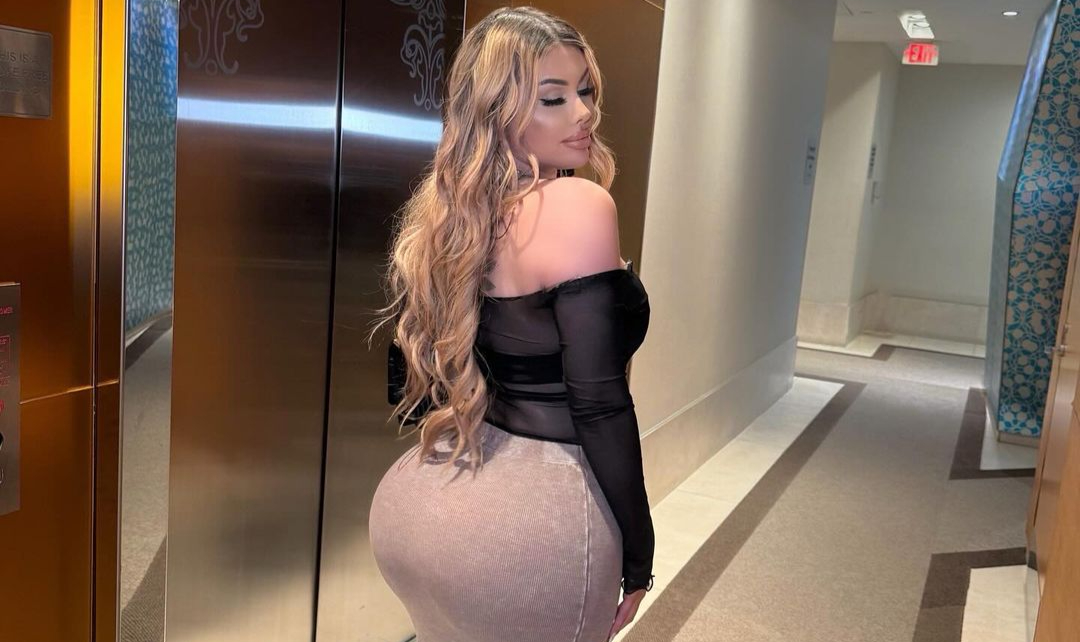 Estrella Biography: Canadian Instagram Model & Fashion Nova Curve Ambassador