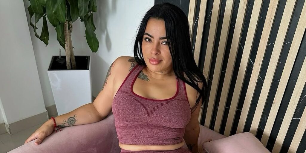 Neysi Deluxe Biography, Age, Height, Instagram, TikTok & Modeling Career