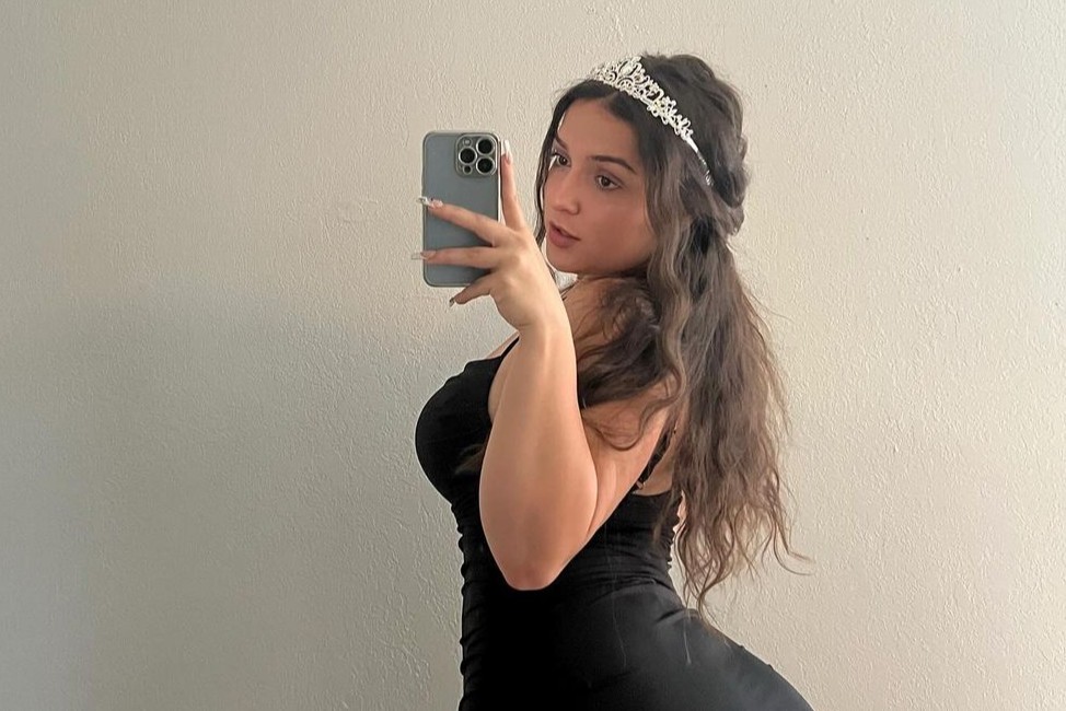 Lyssa (Madeinhello): Biography, Age, Career, and Social Media Influence