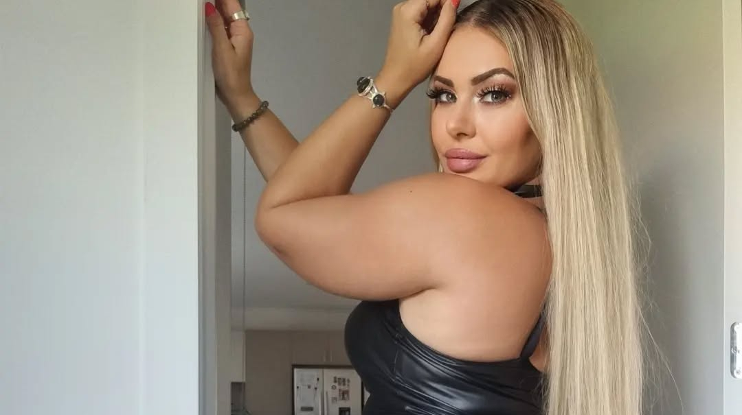 Monique de Dios (Dizzy Fitness) Biography, Age, Height, Career, Instagram & Fitness Journey